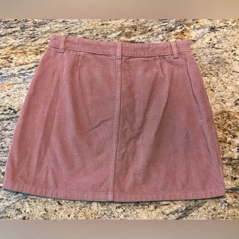 Dip Corduroy Button Front Mini Skirt Size 11 Dusty Rose Pink - Picture 2 of 7